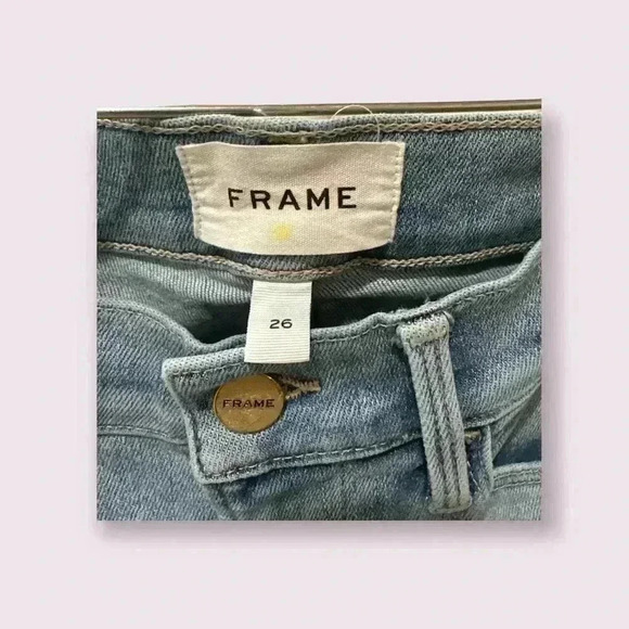 - Frame Jeans Size 26, Le Skinny De Jeanne. Used In Good Condition. - Picture 2 of 3